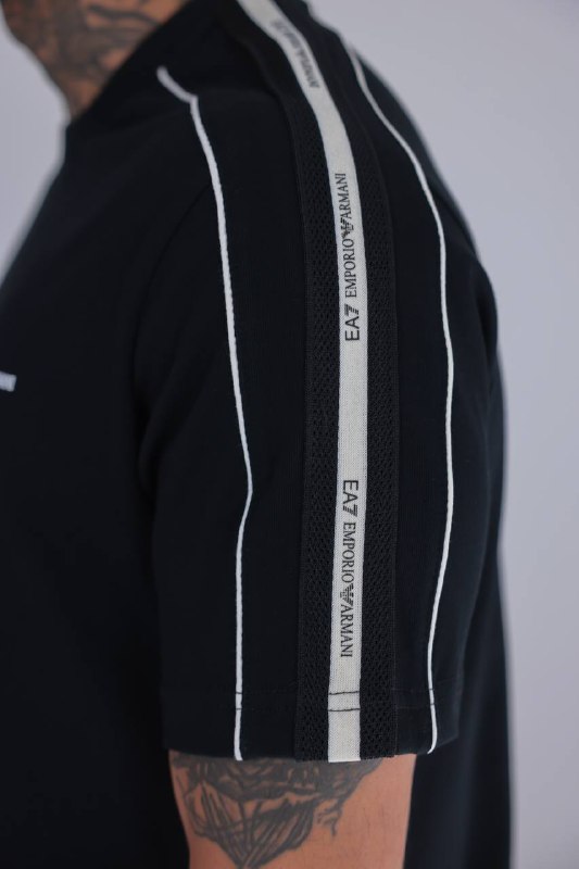 Apparel — TGDyq7HIh-bB view