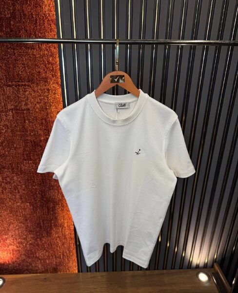 Apparel — TGE2aGTdxizY view 4