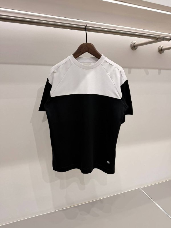 Apparel — TGEDoR9vuwaY