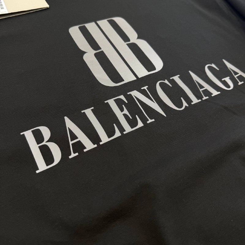 Apparel — TGEMn87l9aKA view