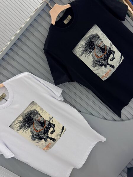 Apparel — TGEMrdOBAjYE view 4