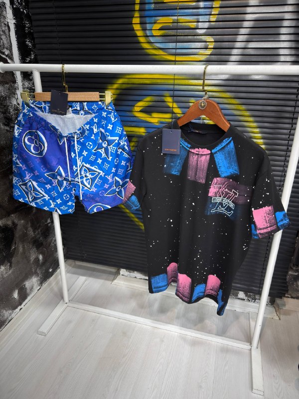 Apparel — TGEOOaSLMSk6