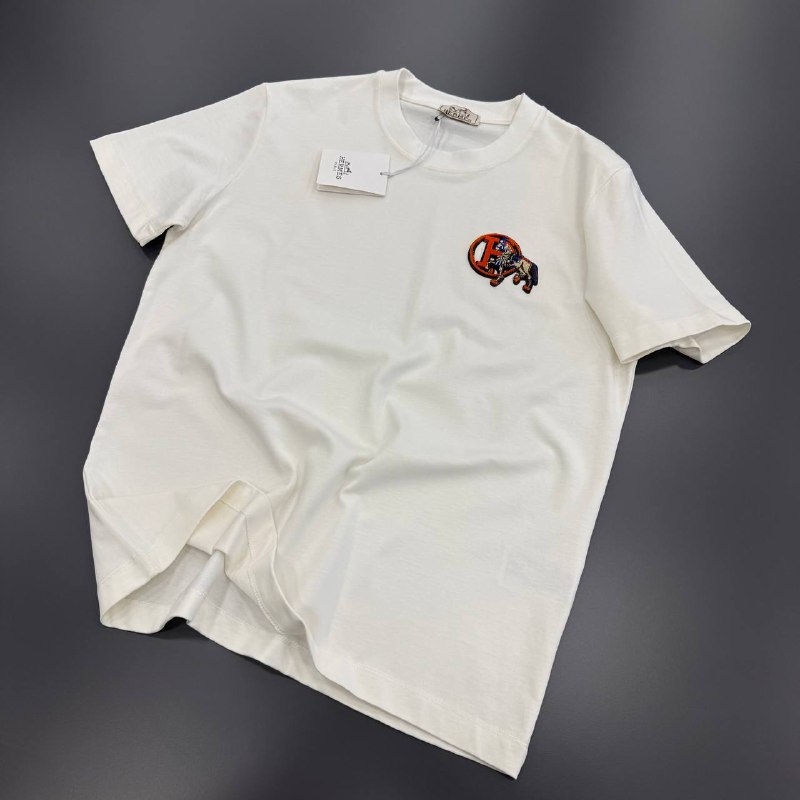 Apparel — TGEOz0X6EyEo