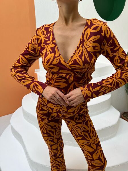 Apparel — TGEeMH8IxB7z view 3