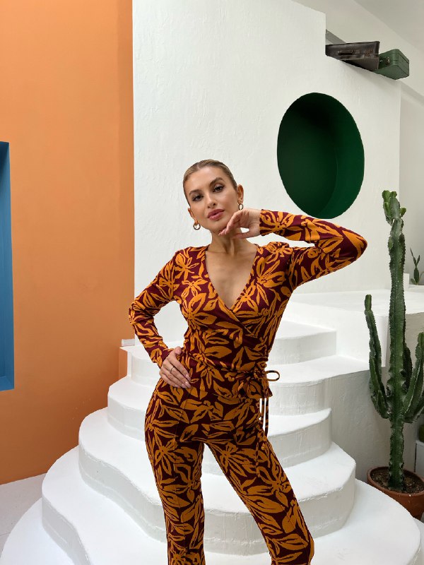 Apparel — TGEeMH8IxB7z view