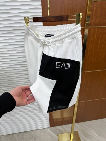 Apparel — TGEjBDkUq4ls view 6