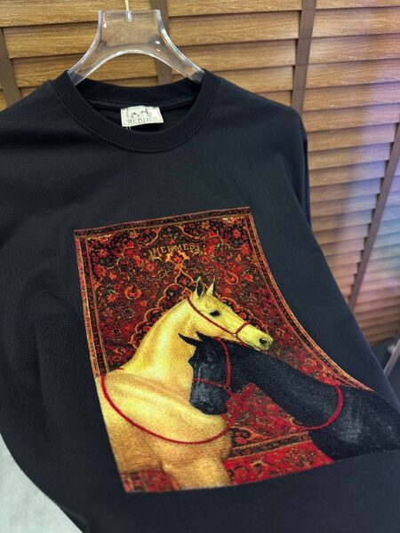 Apparel — TGEjsffx5bTc view 2