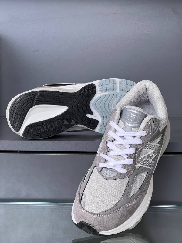 Men's Sneakers — TGErNm9fjLNk view