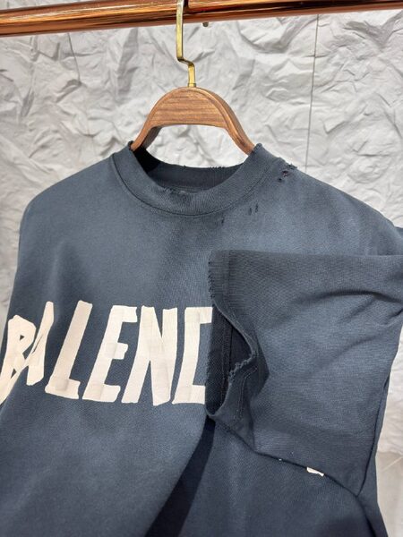Apparel — TGEsCYcE3BLP view 2