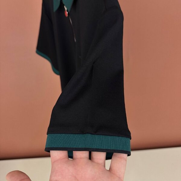 Apparel — TGEvs0yxGaXY view 3