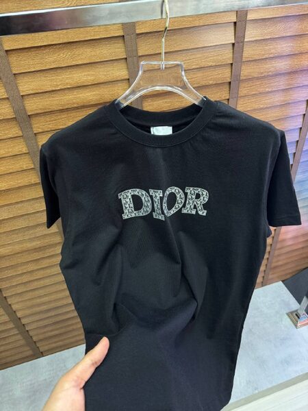 Apparel — TGF2BpfEL8CF