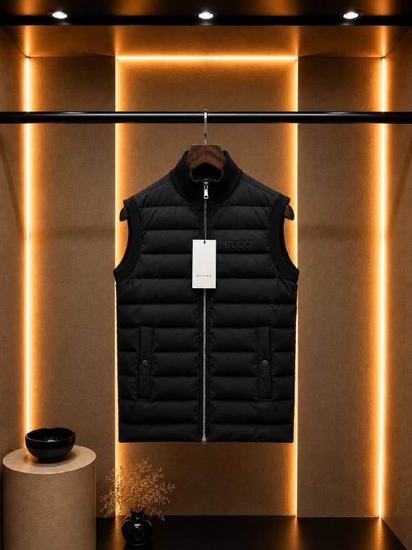 Apparel — TGF6LarS4PW1 view