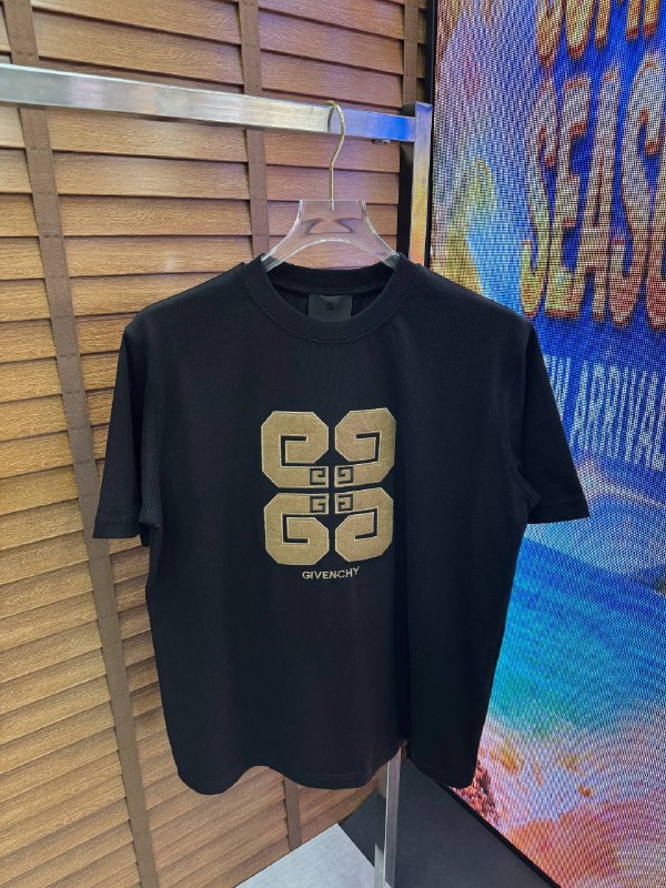 Apparel — TGF6oUv2u5iU