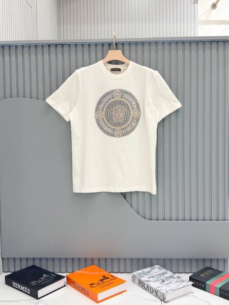 Apparel — TGFEgSww8YKQ