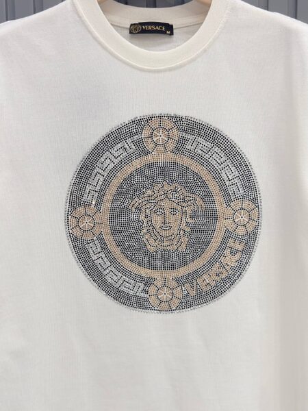 Apparel — TGFEgSww8YKQ view 2