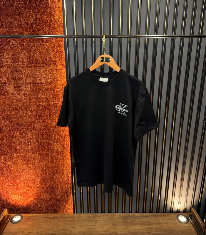 Apparel — TGFJ9pcyCdBg