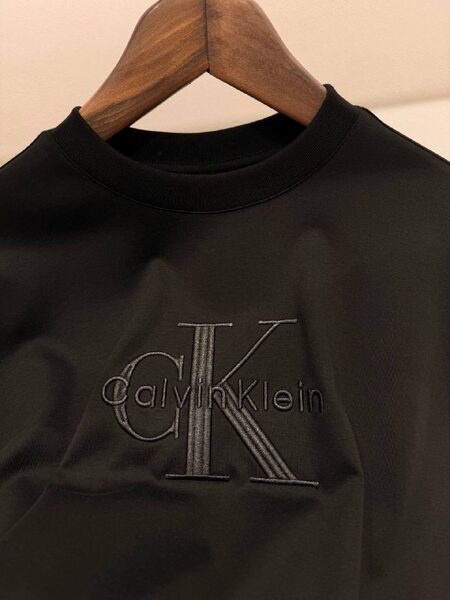 Apparel — TGFNgK44nFR3 view 7