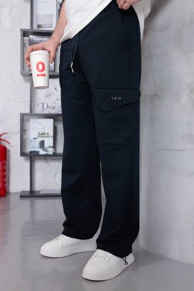 Apparel — TGFOk-ZjAVgx view 2