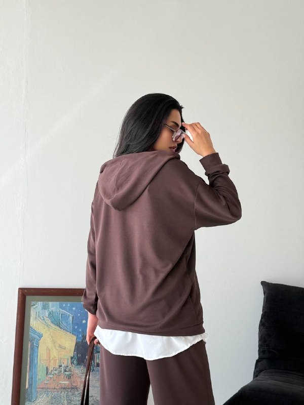 Apparel — TGFPx7TtoZms view