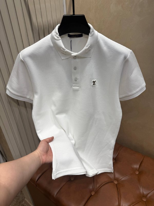 Apparel — TGFVde3qlwpB