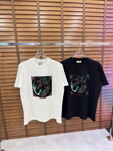 Apparel — TGFXiqhHvi4-