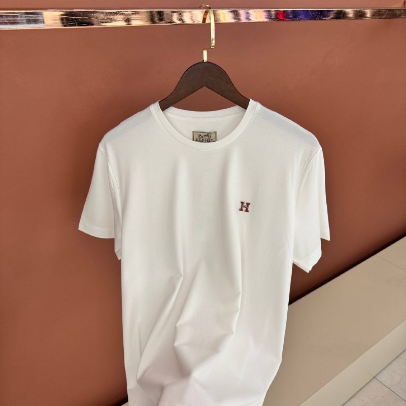 Apparel — TGFXxQ1O0oAG