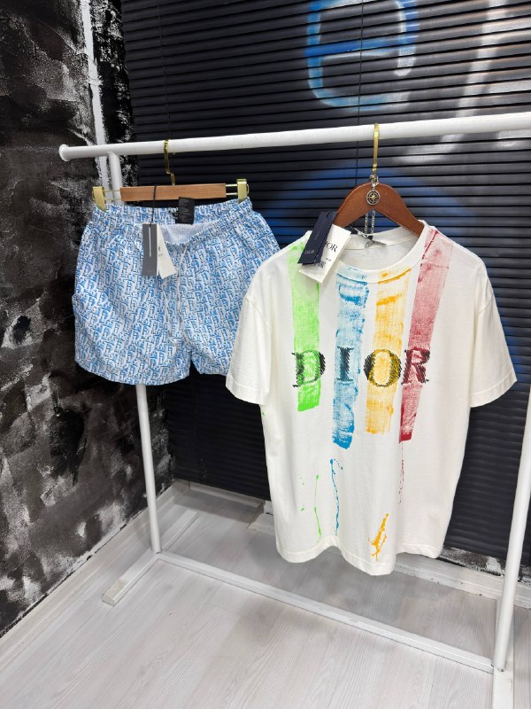 Apparel — TGFY4fKq3FdE