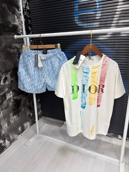 Apparel — TGFY4fKq3FdE