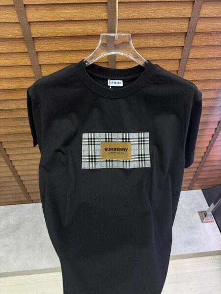 Apparel — TGFjIEtV-6Lr