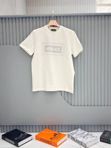 Apparel — TGFk2VePMRsR