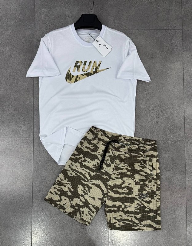 Apparel — TGFl2UQDdyWc view