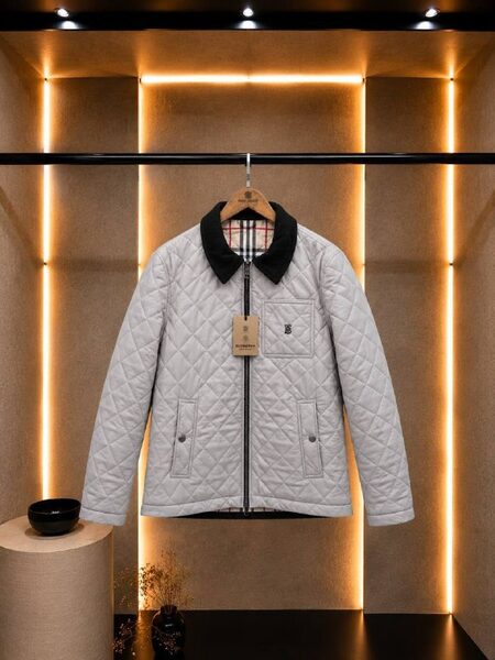 Apparel — TGFpw4qoWckT view 2