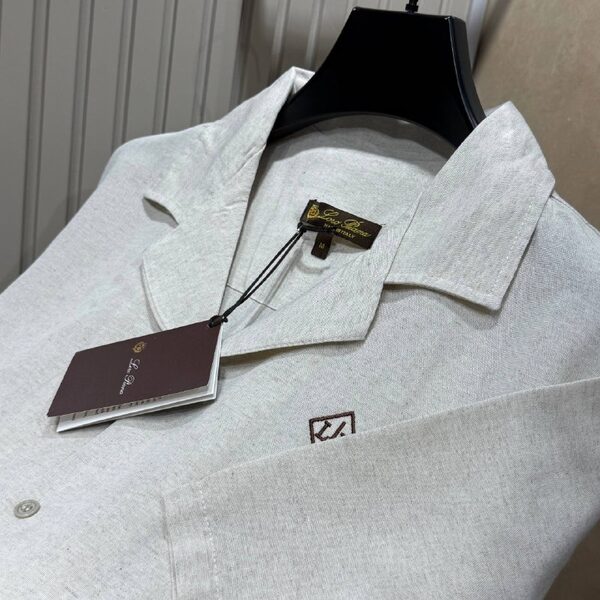 Apparel — TGFqzTMeyCHb view 3