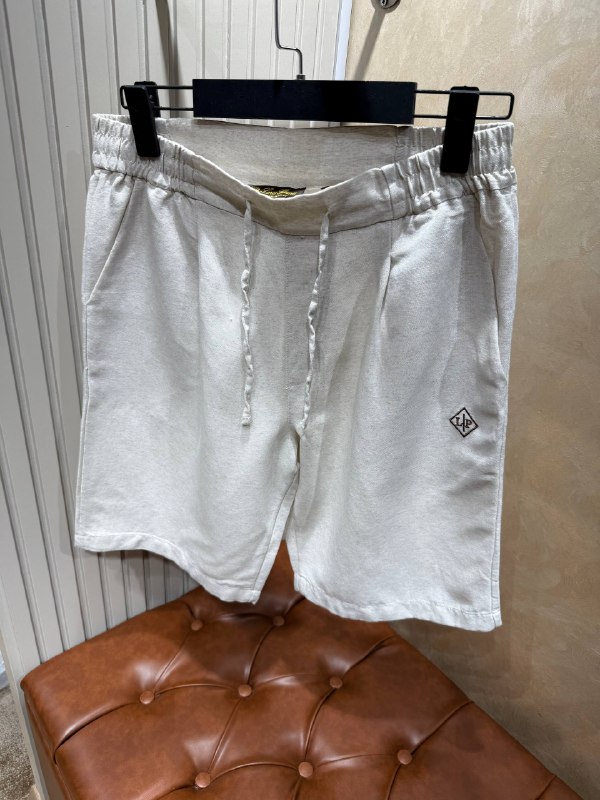 Apparel — TGFqzTMeyCHb view