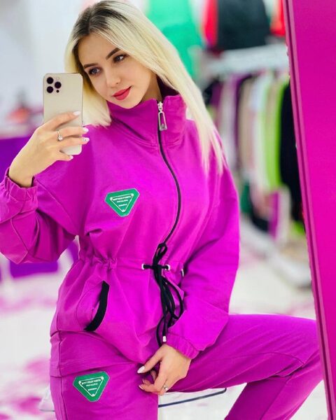 Apparel — TGFuHU2vP3kQ view 3