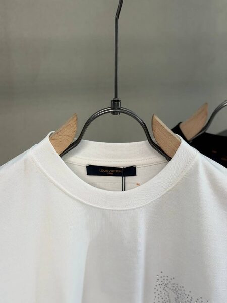 Apparel — TGFuPoqoDKVV