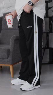 Apparel — TGFwcLAaiJta