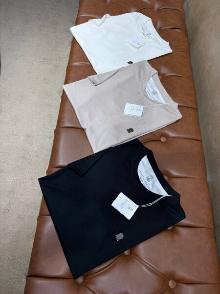 Apparel — TGFzHO8VdwwI view 2