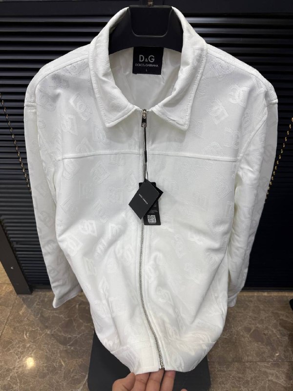Apparel — TGG1iL9Kk_CW view