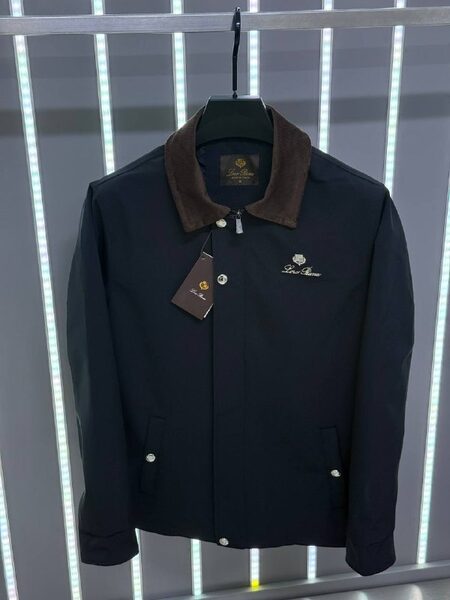 Apparel — TGG26KWtKxvp