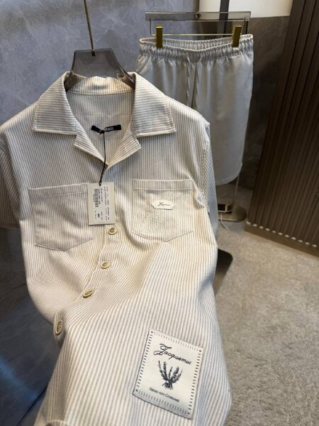Apparel — TGG54JzFcaC2 view 3