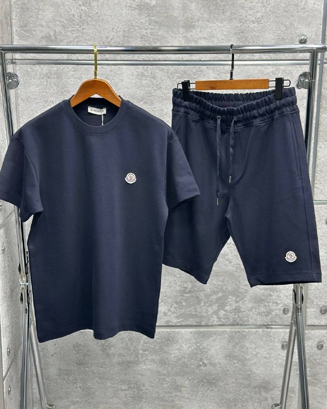 Apparel — TGGGHO5cq8w_
