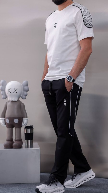 Apparel — TGGeqEDBFvo4 view