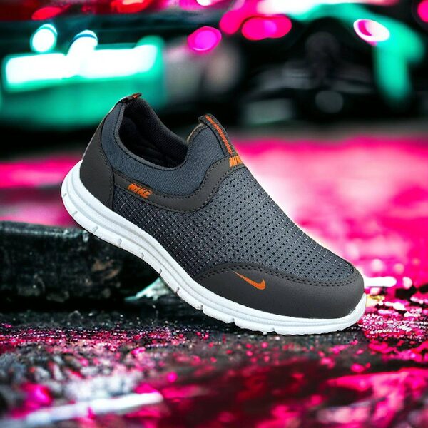 Men's Sneakers — TGGg3PqV58fm view 2