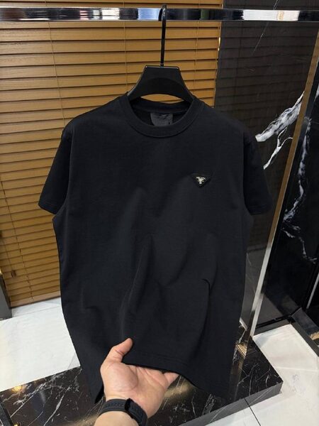 Apparel — TGGuWhku2Q20