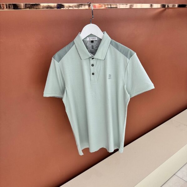 Apparel — TGGwpQm9r5XE