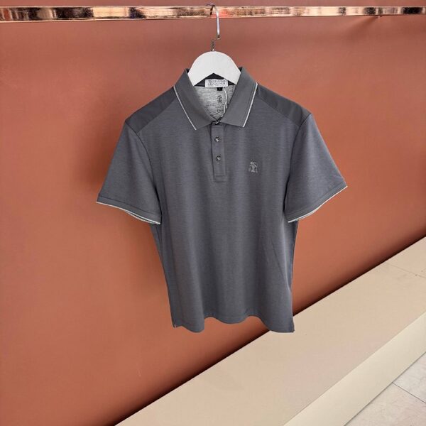 Apparel — TGGwpQm9r5XE view 4