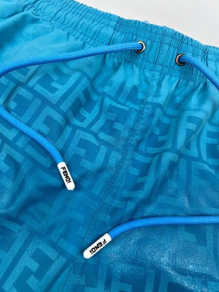 Apparel — TGGz1x_xkkDU view 5