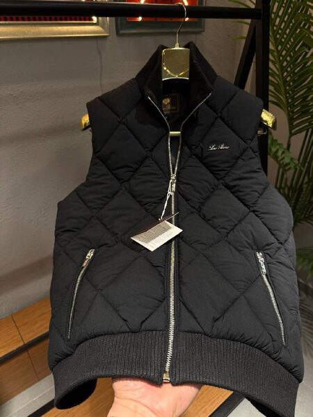 Apparel — TGHDzDZ9hJb8 view 2