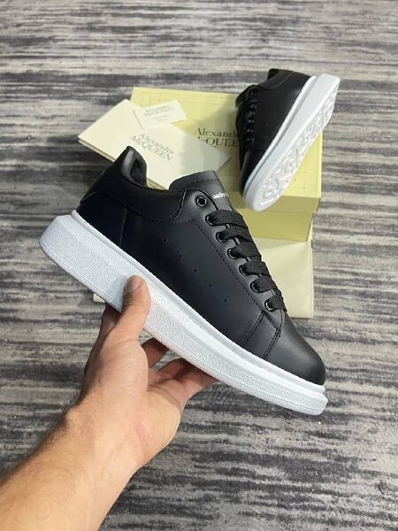 Men's Sneakers — TGHJK2tJzVFQ view 2